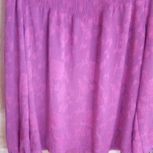 Elegant Pink Blouse - Picture 2 of 12